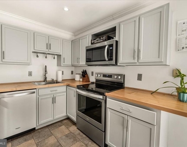 6541 S Clifton Road - Photo Thumbnail 9