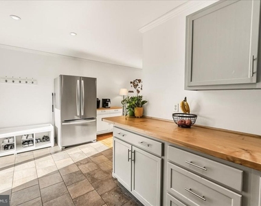 6541 S Clifton Road - Photo Thumbnail 11