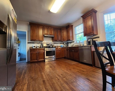 885 Caren Drive - Photo Thumbnail 6