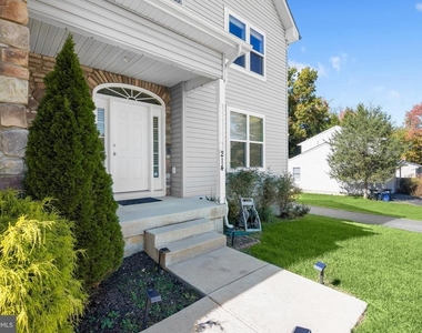 214 New Avenue - Photo Thumbnail 4