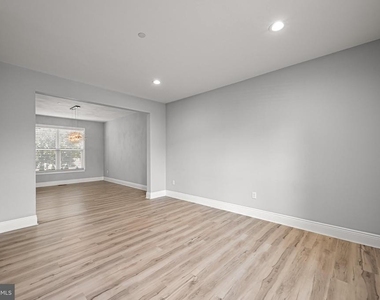 214 New Avenue - Photo Thumbnail 9