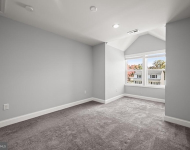 214 New Avenue - Photo Thumbnail 42