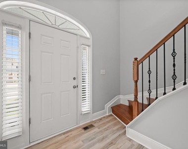214 New Avenue - Photo Thumbnail 6