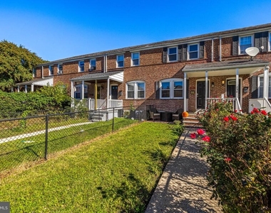 244 E Susquehanna Avenue - Photo Thumbnail 2