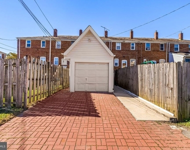 244 E Susquehanna Avenue - Photo Thumbnail 28