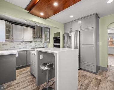 244 E Susquehanna Avenue - Photo Thumbnail 9