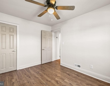 244 E Susquehanna Avenue - Photo Thumbnail 18