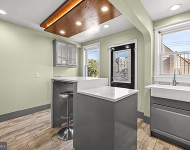 244 E Susquehanna Avenue - Photo Thumbnail 11