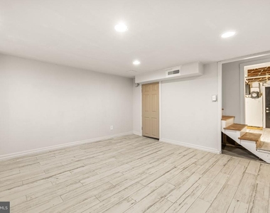 244 E Susquehanna Avenue - Photo Thumbnail 22