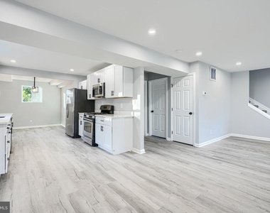 9 Avenal Road - Photo Thumbnail 2