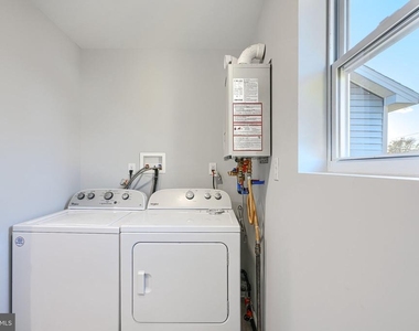 9 Avenal Road - Photo Thumbnail 11