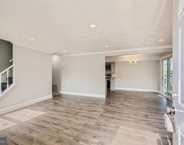 78 Ewing Drive - Photo Thumbnail 3