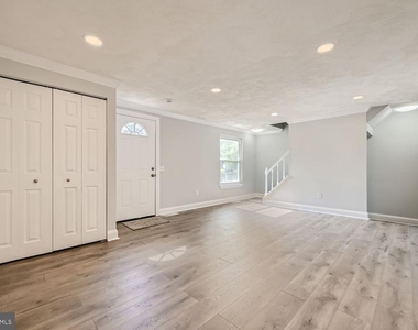 78 Ewing Drive - Photo Thumbnail 4