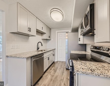 78 Ewing Drive - Photo Thumbnail 10