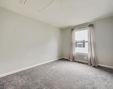 31 Ewing Drive - Photo Thumbnail 18