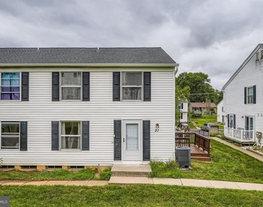 31 Ewing Drive - Photo Thumbnail 1
