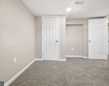 2531 Loyola Northway - Photo Thumbnail 17