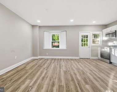 2531 Loyola Northway - Photo Thumbnail 8