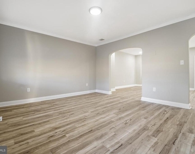 2531 Loyola Northway - Photo Thumbnail 2