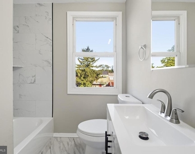 2531 Loyola Northway - Photo Thumbnail 15