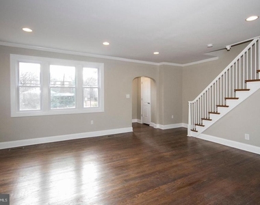 4814 Coleherne Road - Photo Thumbnail 1