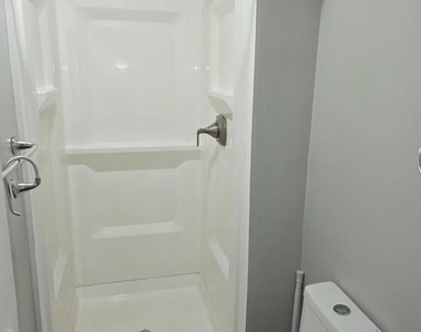 425 Blossom Tree Court - Photo Thumbnail 17