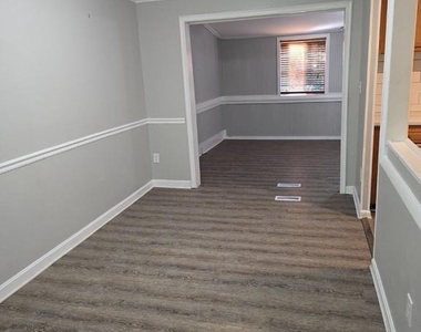 425 Blossom Tree Court - Photo Thumbnail 6