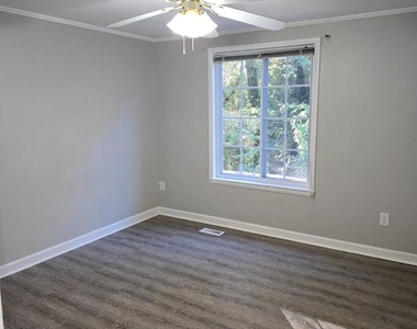 425 Blossom Tree Court - Photo Thumbnail 15
