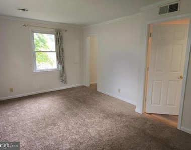 1426 Pine Whiff Avenue - Photo Thumbnail 14