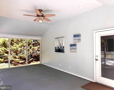 90 Avondale Circle - Photo Thumbnail 25