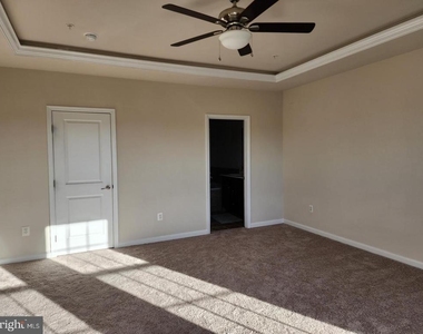 361 Chessington Drive - Photo Thumbnail 12