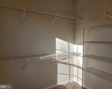 361 Chessington Drive - Photo Thumbnail 14