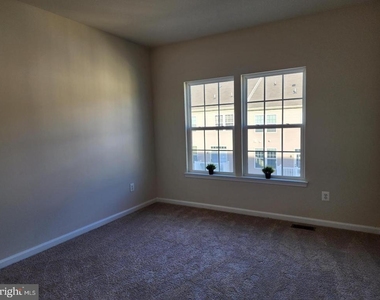 361 Chessington Drive - Photo Thumbnail 19
