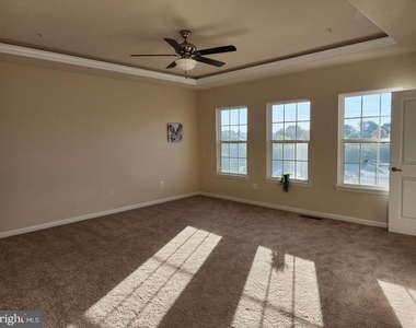 361 Chessington Drive - Photo Thumbnail 13
