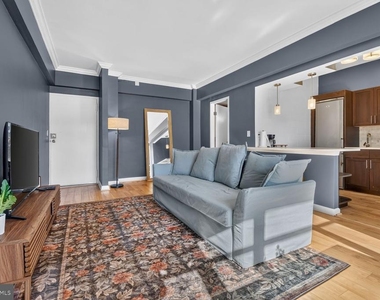 1711 Massachusetts Avenue Nw - Photo Thumbnail 1