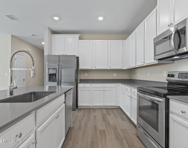 7495 Rimrock Court - Photo Thumbnail 14