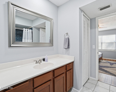 3419 Islander Way - Photo Thumbnail 19