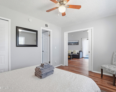 3419 Islander Way - Photo Thumbnail 14