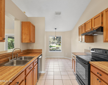 7827 Enderby Court - Photo Thumbnail 15