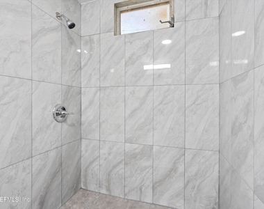 1630 Larue Avenue - Photo Thumbnail 14