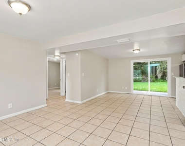 5119 Portsmouth Avenue - Photo Thumbnail 4
