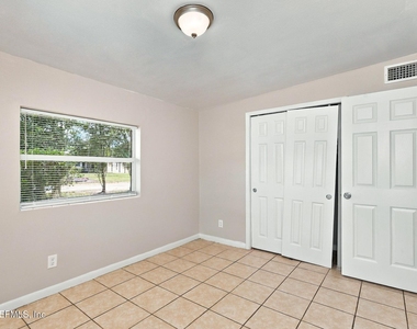 5119 Portsmouth Avenue - Photo Thumbnail 9