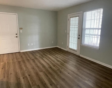 7701 Timberlin Park Boulevard - Photo Thumbnail 6