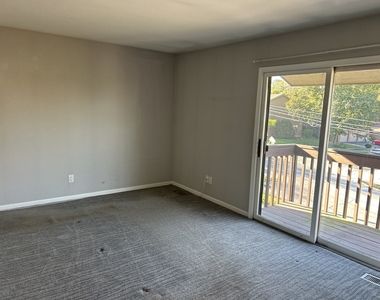 602 S 3rd Street - Photo Thumbnail 14