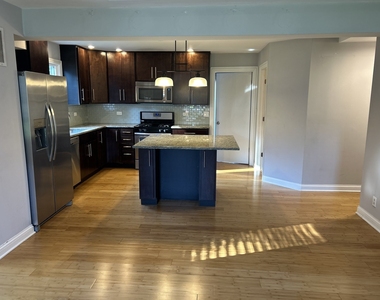 602 S 3rd Street - Photo Thumbnail 3