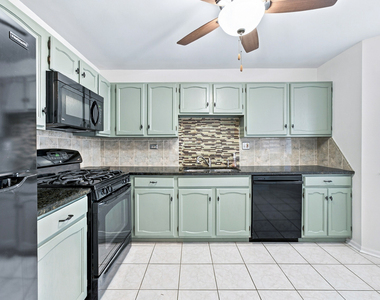107 Winchester Drive - Photo Thumbnail 4