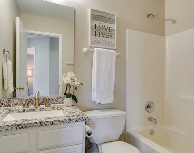 38312 Imperial Lane - Photo Thumbnail 16