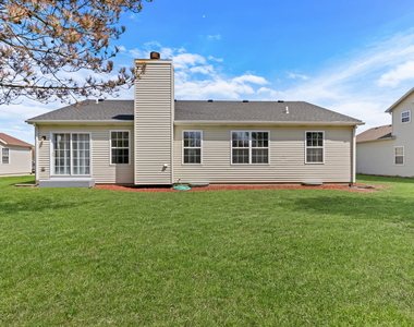 38312 Imperial Lane - Photo Thumbnail 2