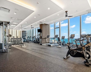 363 E Wacker Drive - Photo Thumbnail 27