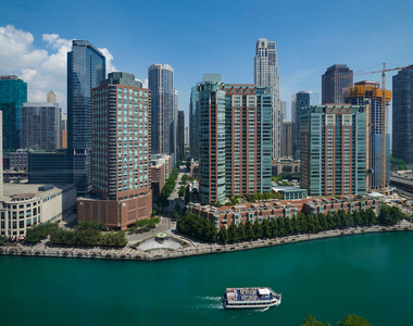 363 E Wacker Drive - Photo Thumbnail 4